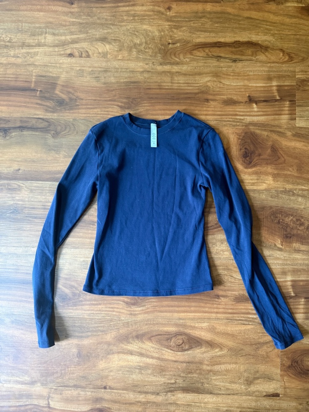 5 Long sleeve shirts - Picture 3 of 3